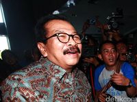 Pakde Karwo Pastikan Demokrat Akan Ajukan Calon untuk Lawan Risma