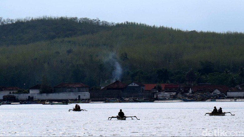 Perahu Layar Bawa 2 Warga Australia Berlabuh Darurat di Merauke Perahu Layar Bawa 2 Warga Australia Berlabuh Darurat di Merauke