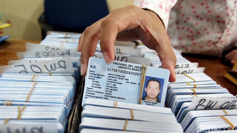 Ini Penjelasan Mendagri Soal e-KTP Berlaku Seumur Hidup Ini Penjelasan Mendagri Soal e-KTP Berlaku Seumur Hidup