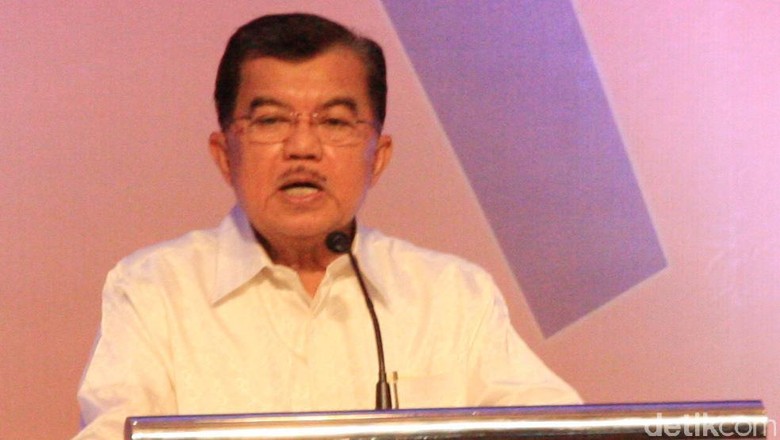 JK Duduk Bersebelahan dengan Prabowo di Acara Buka Puasa Ical