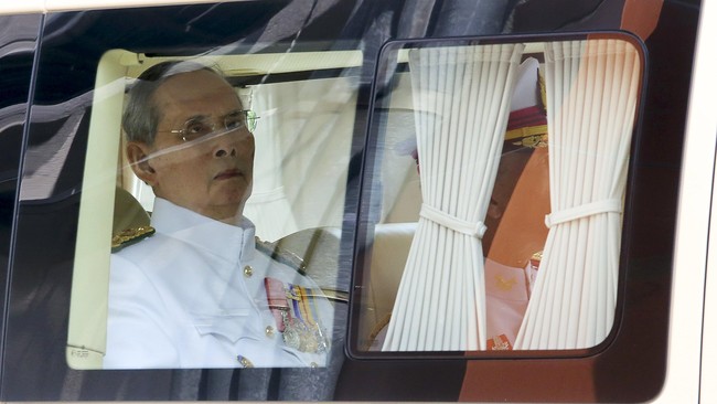 Penghina Raja Thailand Dipenjara 30 Tahun