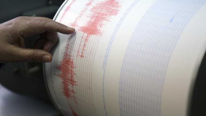 Gempa 7,2 SR Guncang Mamberamo Raya Papua, Masyarakat Panik Berhamburan