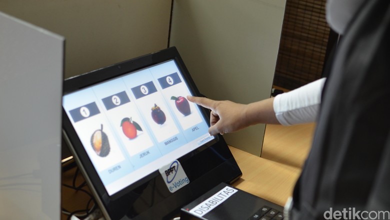 Ini Daftar 12 Parpol yang Sudah Setor SK ke KPU, PPP Kubu Djan Belum