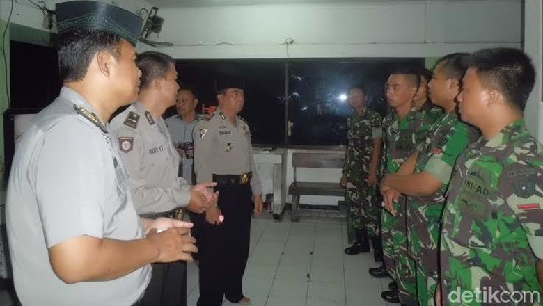 Jaga Kekompakan, TNI-Polri di Tanjung Priok Gelar Tarawih Bersama