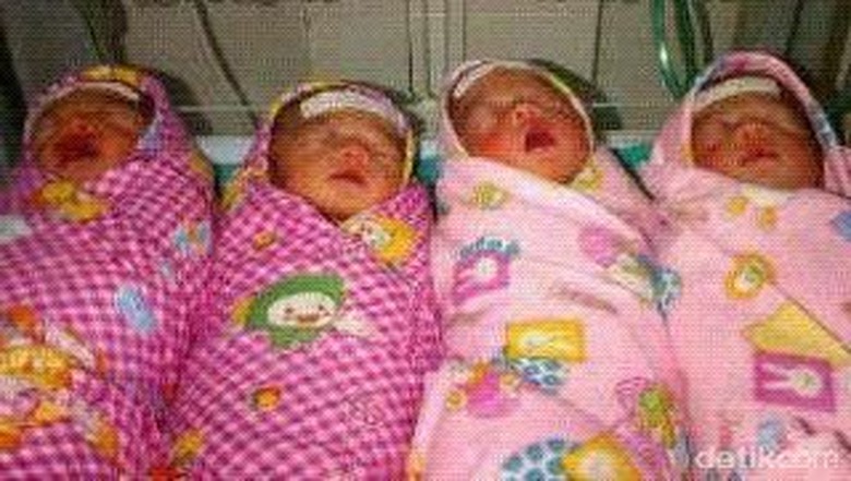 Seorang Ibu di Madura Lahirkan Bayi Kembar Empat, Tanpa Operasi
