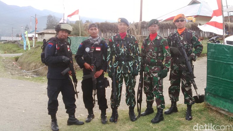 Tengok Personel TNI-Polri di Pedalaman Papua, Kompak Tunaikan Tugas Negara