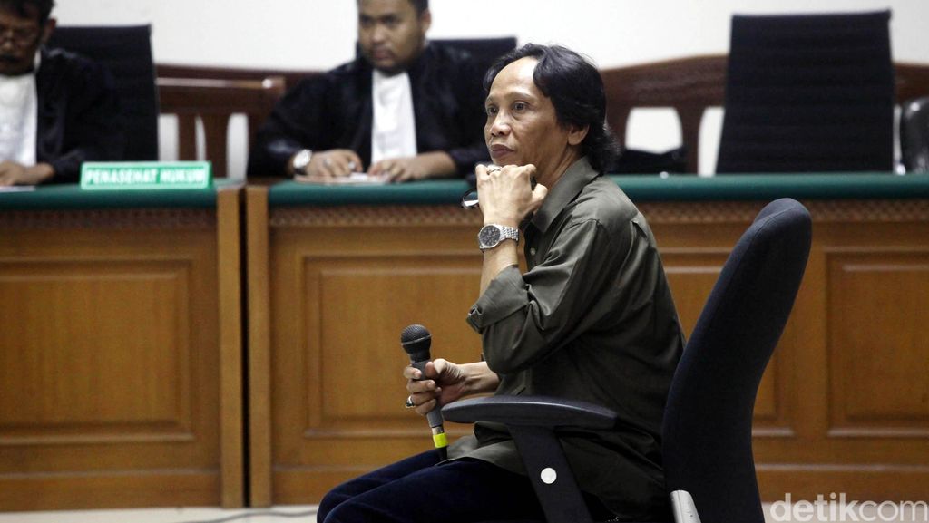 Jaksa Belum Siap, Sidang Tuntutan Komedian Mandra Ditunda Jaksa Belum Siap, Sidang Tuntutan Komedian Mandra Ditunda