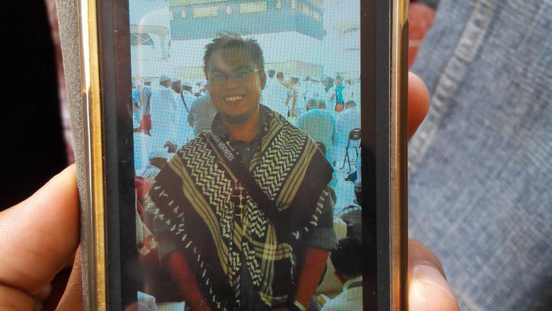 Ferry Seharusnya Naik Haji 2009, Namun Tertunda karena Pekerjaan Ferry Seharusnya Naik Haji 2009, Namun Tertunda karena Pekerjaan