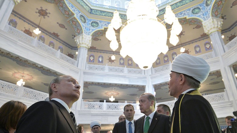Sejarah Panjang Masjid Terbesar di Eropa yang Diresmikan Presiden Putin