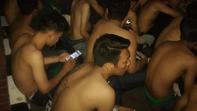 Ribuan ABG yang Ditangkap akan Dipulangkan Setelah Bobotoh Kembali ke Bandung Ribuan ABG yang Ditangkap akan Dipulangkan Setelah Bobotoh Kembali ke Bandung