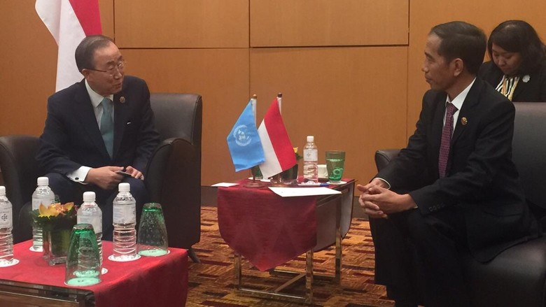 Bertemu Ban Ki Moon, Jokowi Jelaskan Bagaimana RI Tangani Karhutla Bertemu Ban Ki Moon, Jokowi Jelaskan Bagaimana RI Tangani Karhutla