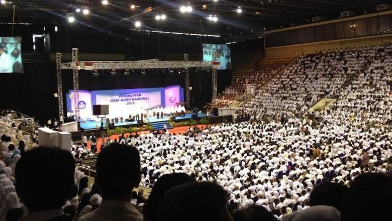 Jokowi di Depan Ribuan Guru: Saya Bisa Jadi Presiden Berkat Kalian