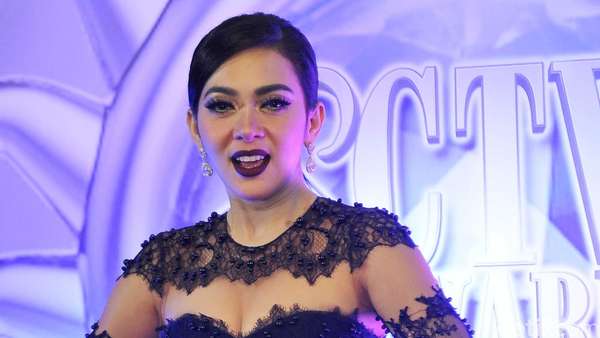 Syahrini, Sexy in Black! Syahrini, Sexy in Black!