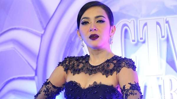 Syahrini, Sexy in Black! Syahrini, Sexy in Black!