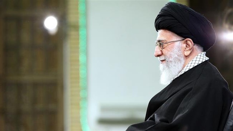 Pemimpin Tertinggi Iran Puji Penahanan 10 Tentara AS Pemimpin Tertinggi Iran Puji Penahanan 10 Tentara AS