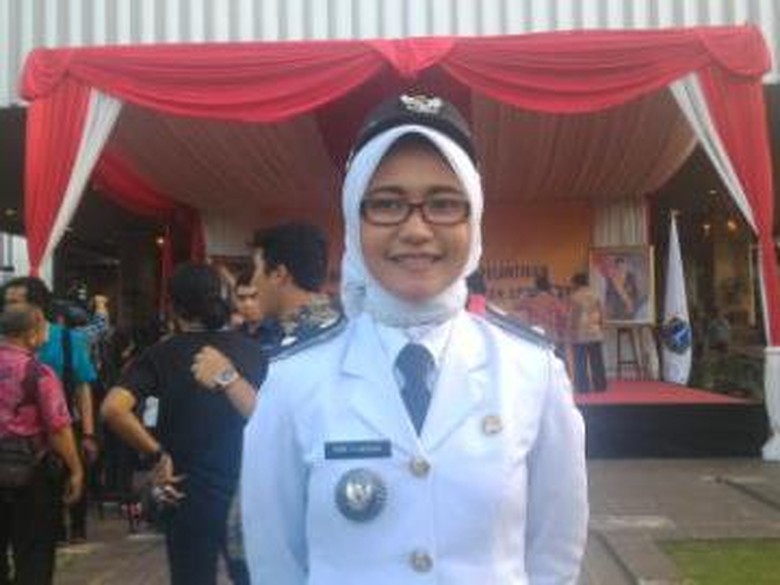 Jadi Lurah Muda Tanjung Barat, Debby: Saya Ingin Jalankan Keinginan Pak Ahok Jadi Lurah Muda Tanjung Barat, Debby: Saya Ingin Jalankan Keinginan Pak Ahok