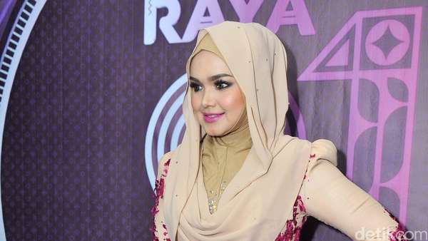 Cantiknya Siti Nurhaliza Cantiknya Siti Nurhaliza