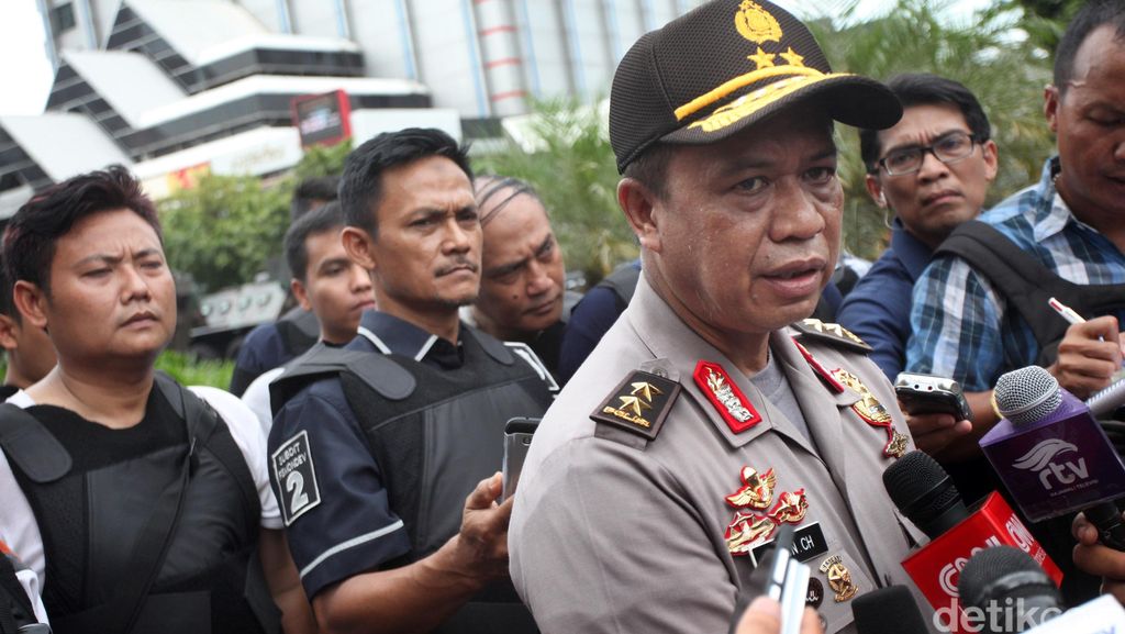 Polisi Bentrok dengan Satpol PP, Kapolda Sulsel: Kesalahpahaman Saja Polisi Bentrok dengan Satpol PP, Kapolda Sulsel: Kesalahpahaman Saja