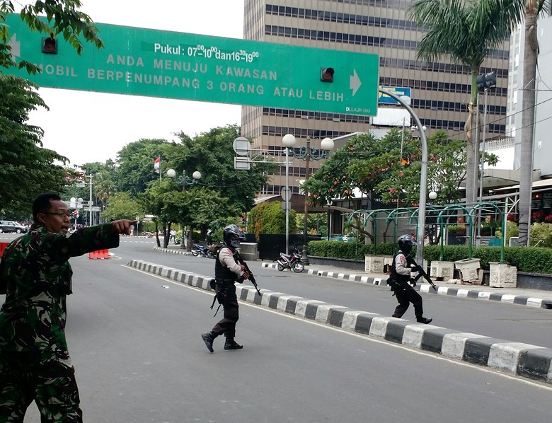 BIN Minta Revisi UU Terorisme, Menhan: Asal Bukan untuk Kepentingan Lain BIN Minta Revisi UU Terorisme, Menhan: Asal Bukan untuk Kepentingan Lain