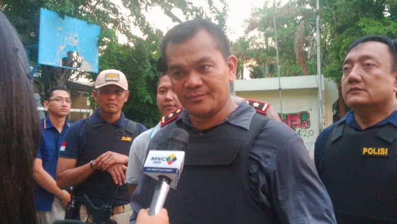 Kerahkan 350 Personel, Polisi Geledah 20 Rumah di Kampung Ambon