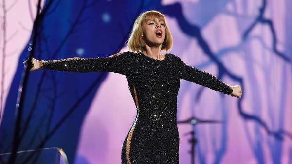 Pesona Taylor Swift Buka Grammy 2016 Pesona Taylor Swift Buka Grammy 2016
