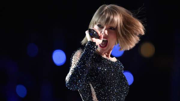 Pesona Taylor Swift Buka Grammy 2016 Pesona Taylor Swift Buka Grammy 2016