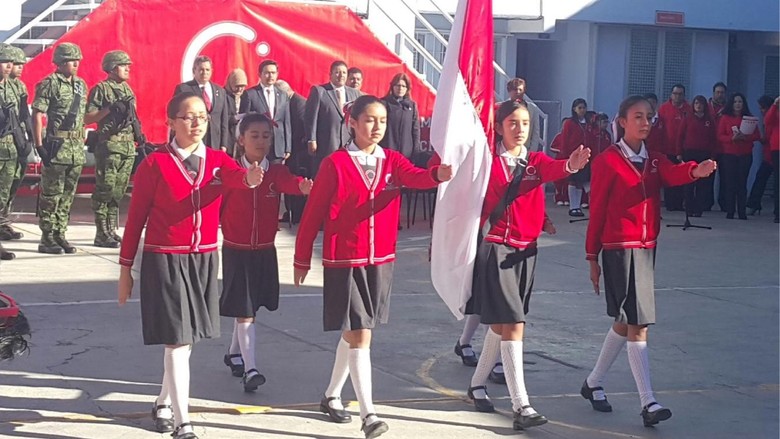 Sekolah di Meksiko Kumandangkan Lagu Indonesia Raya