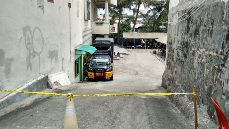 Pemilik Wisma di Kalijodo Angkut Perabotan, Kafe Daeng Aziz Digaris Polisi