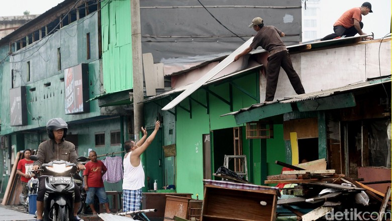 Walkot Jakut: 183 KK Angkat Koper dari Kalijodo, 4 Keluarga Masih Bertahan