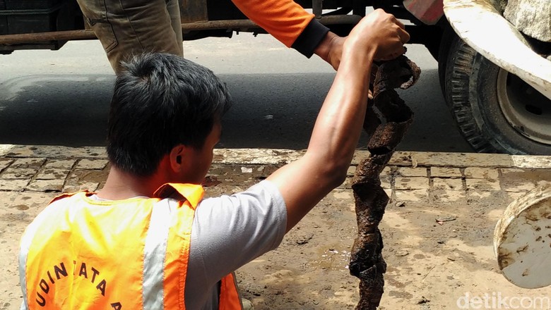 Kapolda: Belum Ada Indikasi Sabotase Terkait Temuan Sampah Bungkus Kabel Kapolda: Belum Ada Indikasi Sabotase Terkait Temuan Sampah Bungkus Kabel