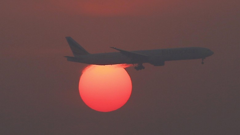 Sengaja Picu Kebakaran di Pesawat, Pramugara American Airlines Diadili