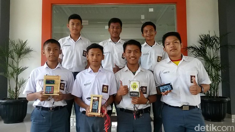 Dukung Inovasi Siswa, SMKN 8 Bandung Akan Patenkan Alat Pengaman Kendaraan Dukung Inovasi Siswa, SMKN 8 Bandung Akan Patenkan Alat Pengaman Kendaraan