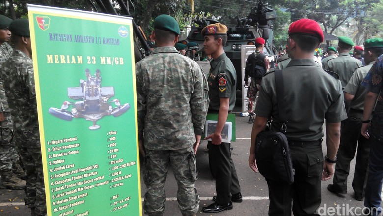 DPR Dorong TNI Jadi Garda Terdepan Penanganan Teroris dan Narkoba DPR Dorong TNI Jadi Garda Terdepan Penanganan Teroris dan Narkoba