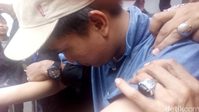 Bupati Ogan Ilir Nofiandi Masih Teler di BNN, Tak Bisa Berkomentar Apa-apa Bupati Ogan Ilir Nofiandi Masih Teler di BNN, Tak Bisa Berkomentar Apa-apa