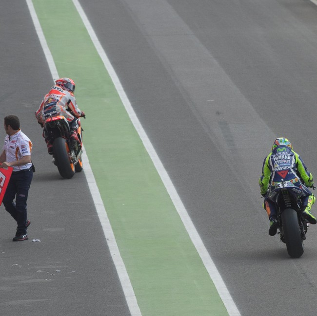 Bautista Tabrak Mekanik, Rossi dan Marquez Usulkan Pembatasan Kecepatan di Pit