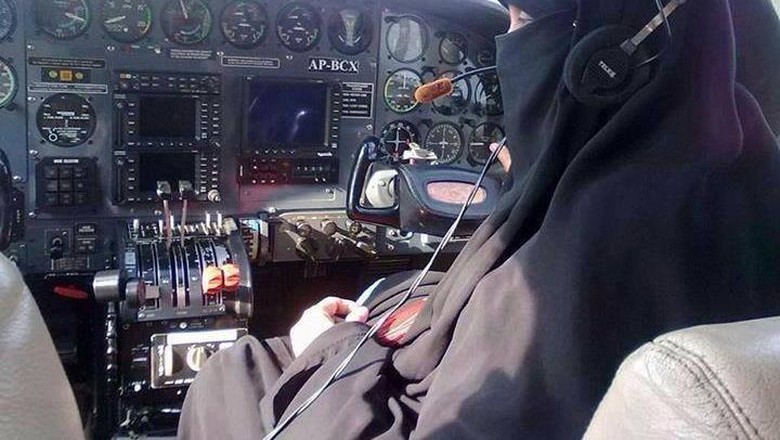 Shahnaz Laghari, Pilot Perempuan Pertama yang Bercadar