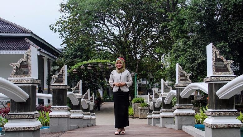 Detiknews Purwakarta | romantis rajut asmara di jembatan cinta purwakarta Detiknews Purwakarta | romantis rajut asmara di jembatan cinta purwakarta