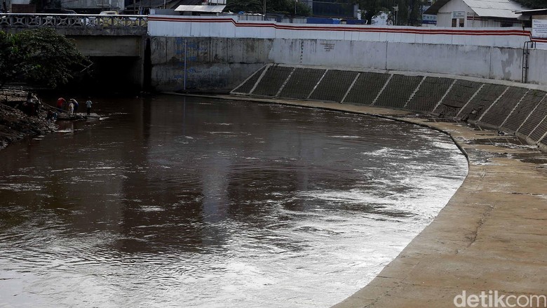 Wajah Sungai di Jakarta Terkini