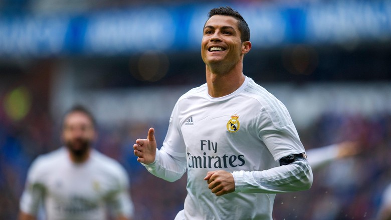 Ronaldo Mau Kontrak 10 Tahun di Madrid