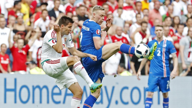 Gol Menit-Menit Akhir Bikin Hongaria Amankan Hasil Seri Lawan Islandia