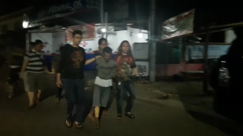Polisi Tangkap Pembunuh Pria Bersarung yang Dibakar di Serpong