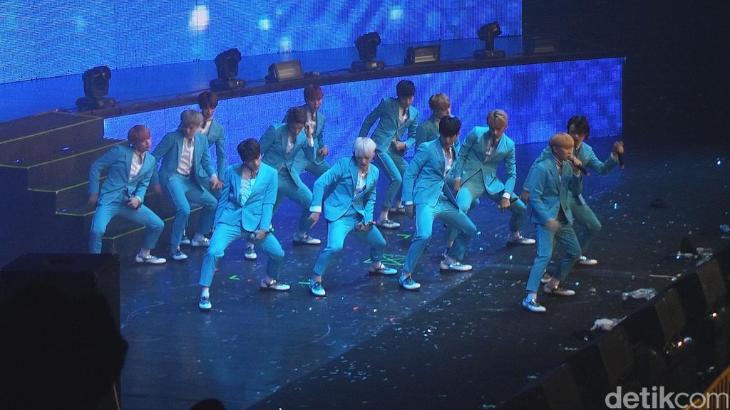 Serunya Malam Minggu Intim Bareng SEVENTEEN Serunya Malam Minggu Intim Bareng SEVENTEEN