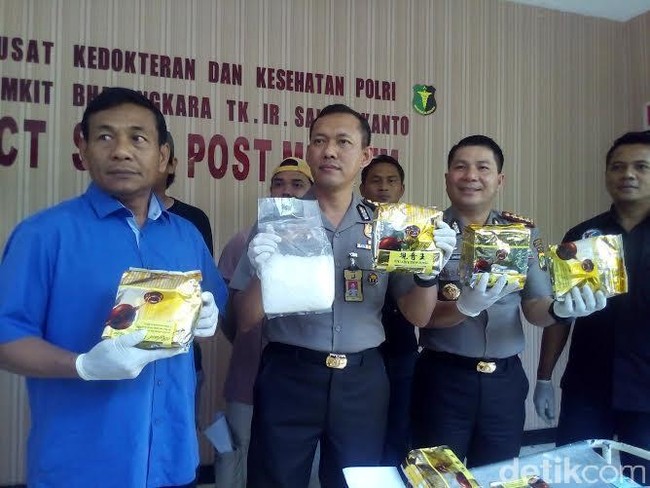 Ungkap Jaringan Narkoba Internasional, Polisi Tangkap 8 WNI dan Tembak 1 WNA Ungkap Jaringan Narkoba Internasional, Polisi Tangkap 8 WNI dan Tembak 1 WNA