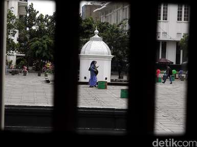 Aturan Perizinan di Kawasan Kota Tua Mengundang Polemik Aturan Perizinan di Kawasan Kota Tua Mengundang Polemik