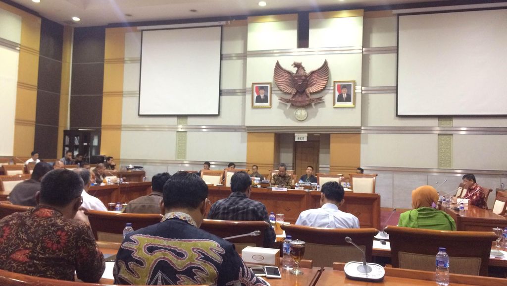Komisi III DPR Undang DPRD Riau Bahas Kebakaran Hutan Komisi III DPR Undang DPRD Riau Bahas Kebakaran Hutan