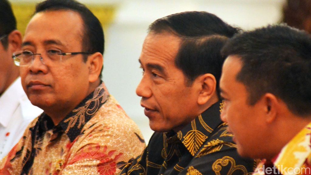 Berbagai PR Jokowi untuk Reformasi Hukum di Indonesia Berbagai PR Jokowi untuk Reformasi Hukum di Indonesia