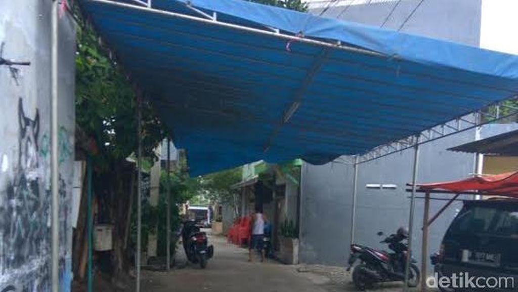 Sandi Tewas Saat Diikat di Tiang Lampu Ketika Rayakan Ultah, Ibunda Masih Shock Sandi Tewas Saat Diikat di Tiang Lampu Ketika Rayakan Ultah, Ibunda Masih Shock