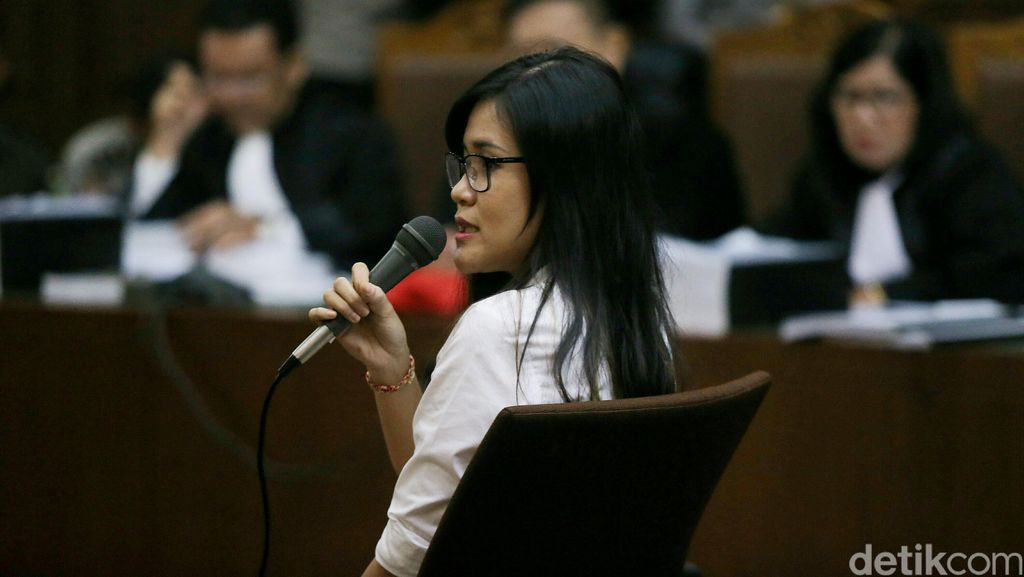 Jessica Sebut AKBP Herry Heryawan Sempat Bilang 'Kamu Tipe Saya Banget' Jessica Sebut AKBP Herry Heryawan Sempat Bilang 'Kamu Tipe Saya Banget'