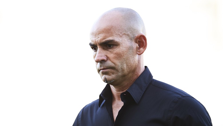 Start Yang Sangat Buruk di La Liga Bikin Granada Pecat Pelatih