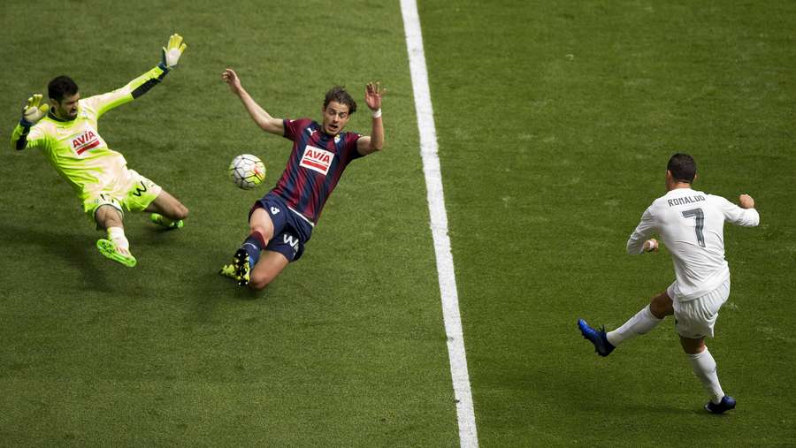 Madrid Bermodal Catatan Sempurna atas Eibar Madrid Bermodal Catatan Sempurna atas Eibar